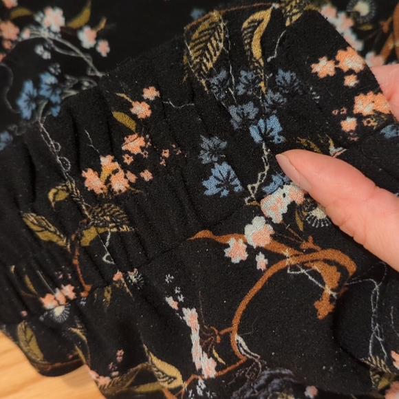 Floral wide leg capri pants/culottes - Picture 3 of 3